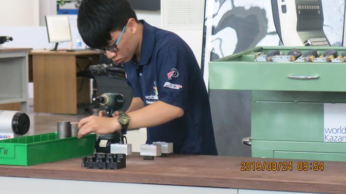 Excellence-06-CNC Turning-林仲軒_Instructions for literal