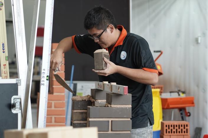 Excellence-20-Bricklaying-張翔舜_Instructions for literal