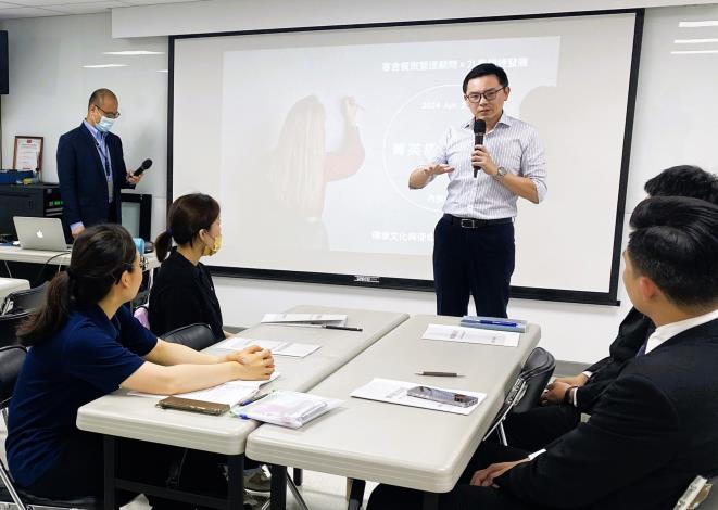 寒舍餐旅運用北分署「企業人力資源提升計畫」建立內部講師培訓機制，規劃「菁英講師培訓」培訓內部講師。_Instructions for literal