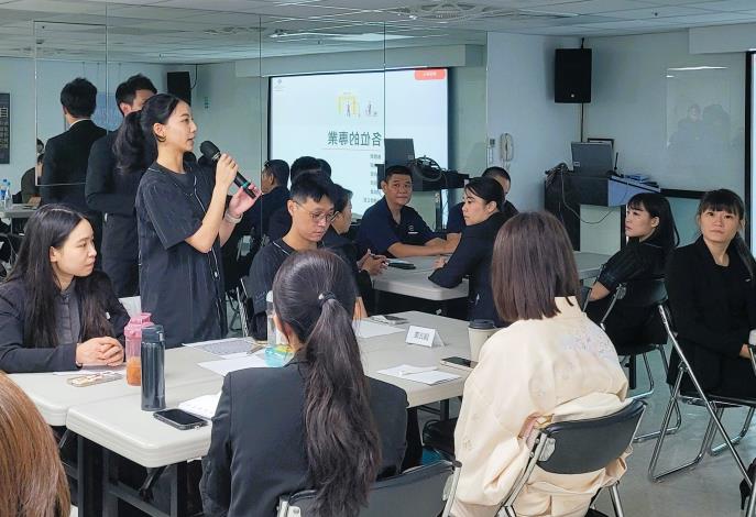寒舍餐旅積極運用北分署「企業人力資源提升計畫」辦理教育訓練，提升員工專業職能。_Instructions for literal