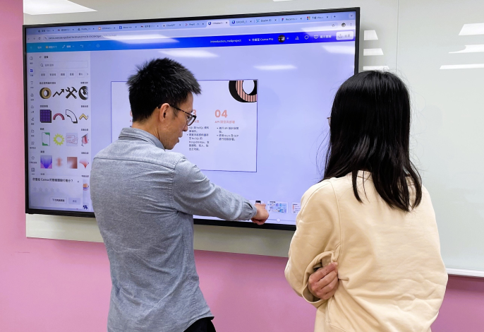 小余(右)參加北分署職前訓練「商務AI應用開發工程師養成班」，培養跨域職能，成功轉職金融業AI工程師_Instructions for literal