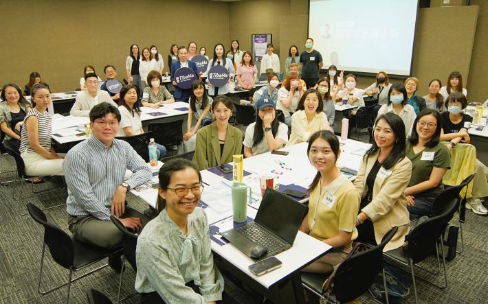 北分署生成式AI據點協助學員打造全方位AI應用能力，掌握數位工具與跨域應用能力.JPG_Instructions for literal