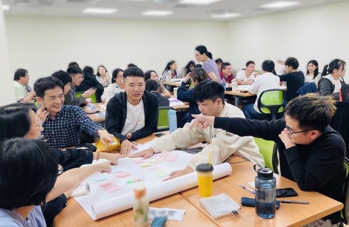 北分署生成式AI據點課程理論與實務兼具，協助學員打造全方位AI應用能力_Instructions for literal