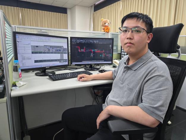 圖說:謝家榮參加青年就業領航計畫，不僅累積工作經驗還成功錄取國立高雄科技大學土木系。_Instructions for literal