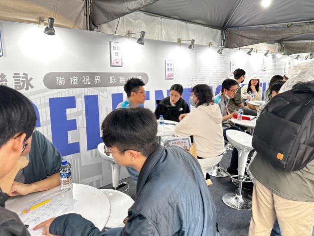 圖說:桃竹苗分署自3月起，攜手轄內20所大專校院，共同辦理21場大型校園徵才博覽會，集結超過1,800家企業參與，釋出逾5萬個工作機會。(此為活動示意圖)_Instructions for literal