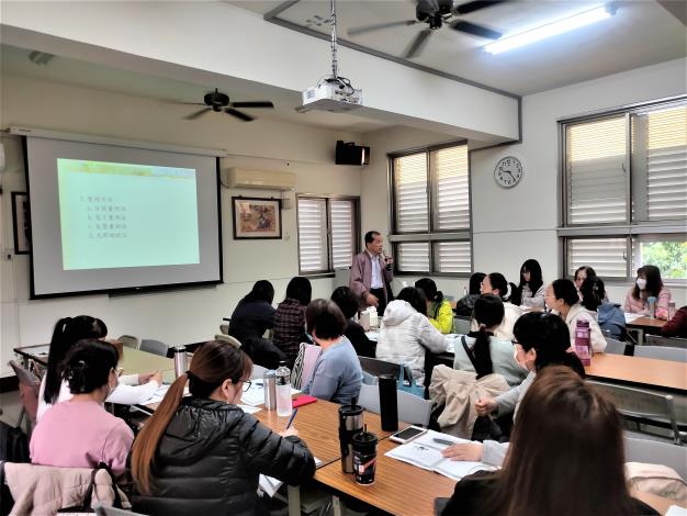 圖1.減班休息勞工再充電計畫補助企業辦訓減輕負擔_Instructions for literal