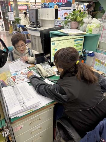 圖1.員林就業中心透過深度諮詢與就業媒合協助70歲的小香阿姨重邀職場&nbsp;_Instructions for literal