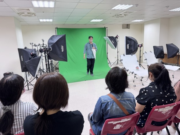 圖3.因應創意經濟及生活服務產業需求，中彰投分署勞動學苑持續拓展職訓面向_Instructions for literal