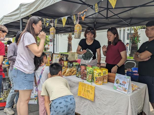 「雲嘉南好物市集」精選轄區內4家參與多元培力就業計畫之民間團體，於本週六在新營服務區(北上)設攤展售_Instructions for literal