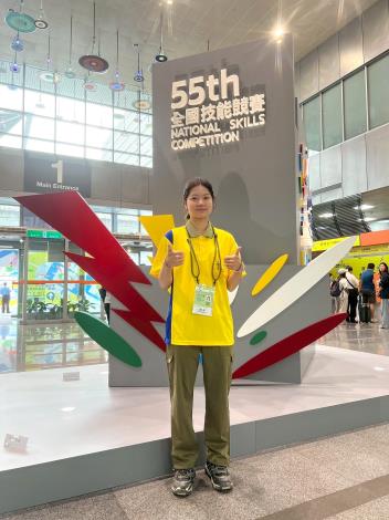 莊玉雪首次參加展示設計職類，就拿下該職類第55屆分區賽、全國賽、二階國手選拔賽第一名的成績(2).JPG_Instructions for literal