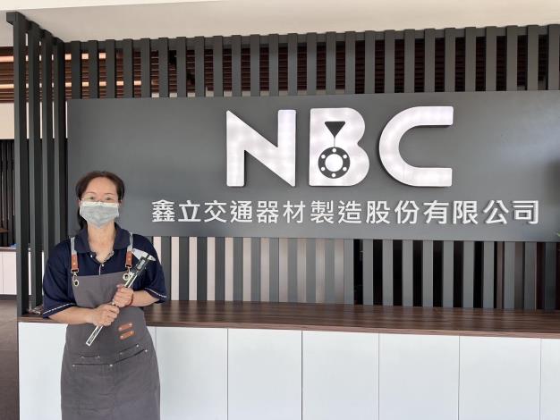 圖2.嘉義縣朴子市的鑫立交通器材製造公司就是透過此計畫受益的成功案例。_Instructions for literal