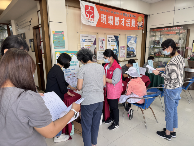 圖3.轉職潮來臨，徵才活動開跑，民眾可至雲嘉南分署轄下各就業中心或就服台瞭解相關資訊。（資料照片）_Instructions for literal