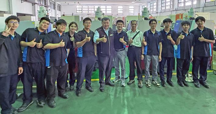 01.高屏澎東分署長郭耿華(圖中)為分區賽選手們加油打氣。_Instructions for literal