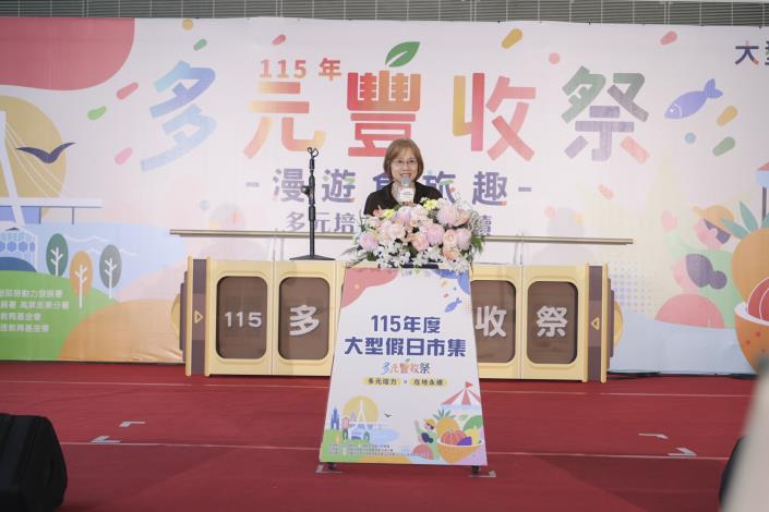 01.勞動部勞動力發展署黃齡玉署長致詞，說明勞動部長期透過「多元培力就業計畫」，與在地民間團體夥伴們共同合作。_Instructions for literal
